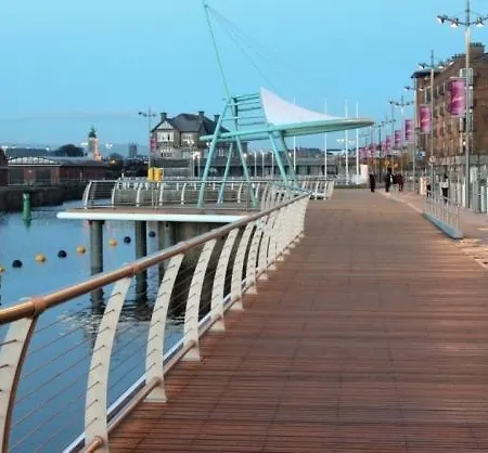 Quay *